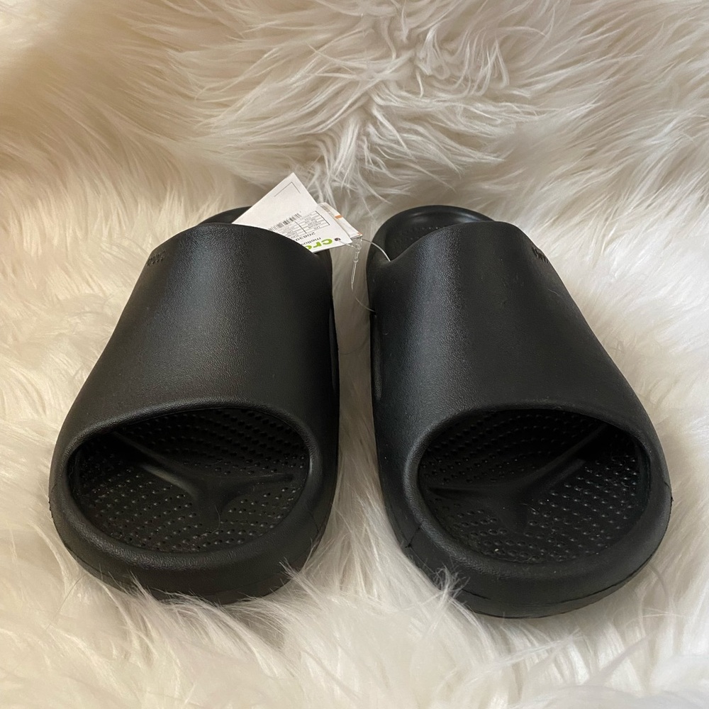 Crocs Mellow Slides - Picture 3 of 4